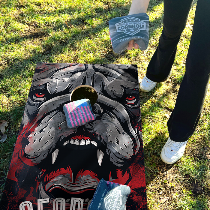 World Series of Cornhole Lightweight Cornhole Set - Georgia Bulldogs Boards with Black and Red Bags